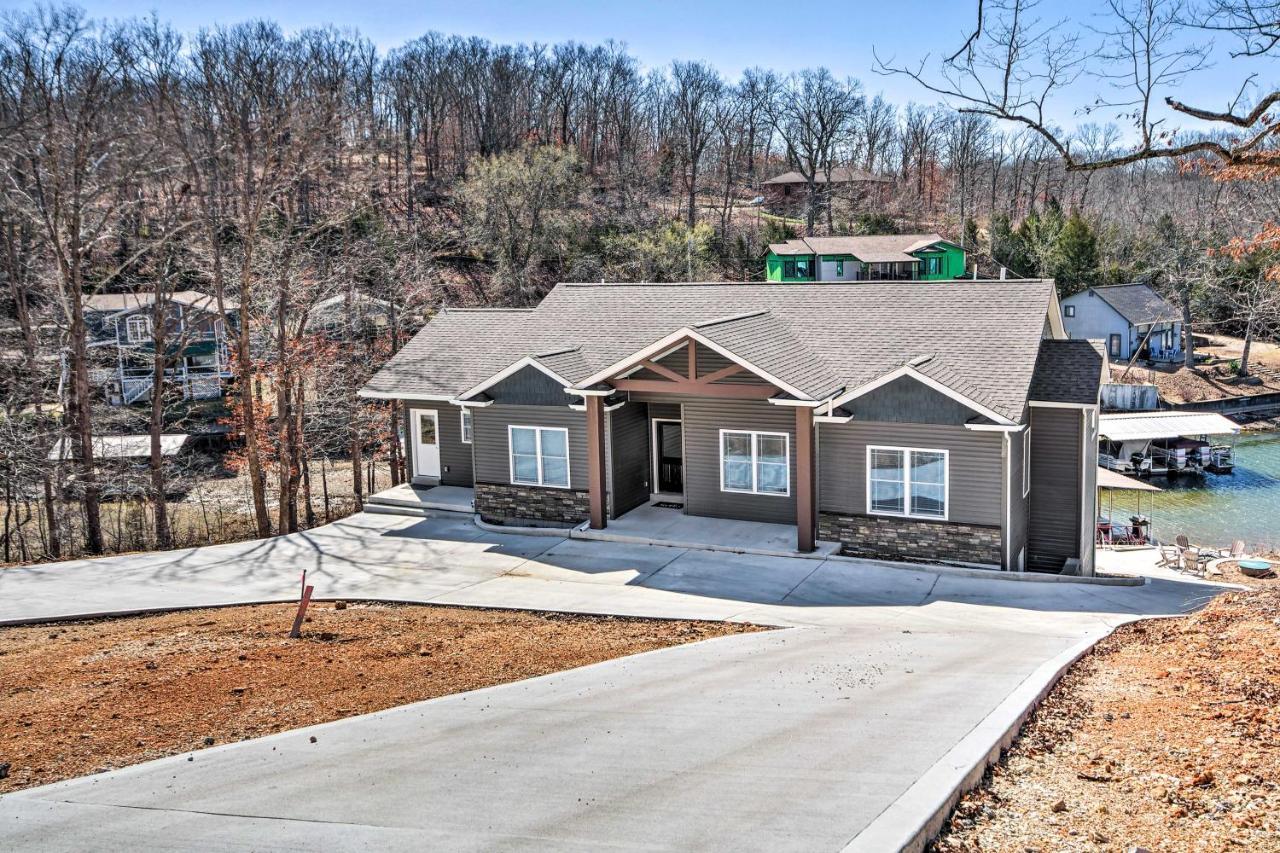Lakefront Rocky Mount Home With Dock And Fire Pit מראה חיצוני תמונה